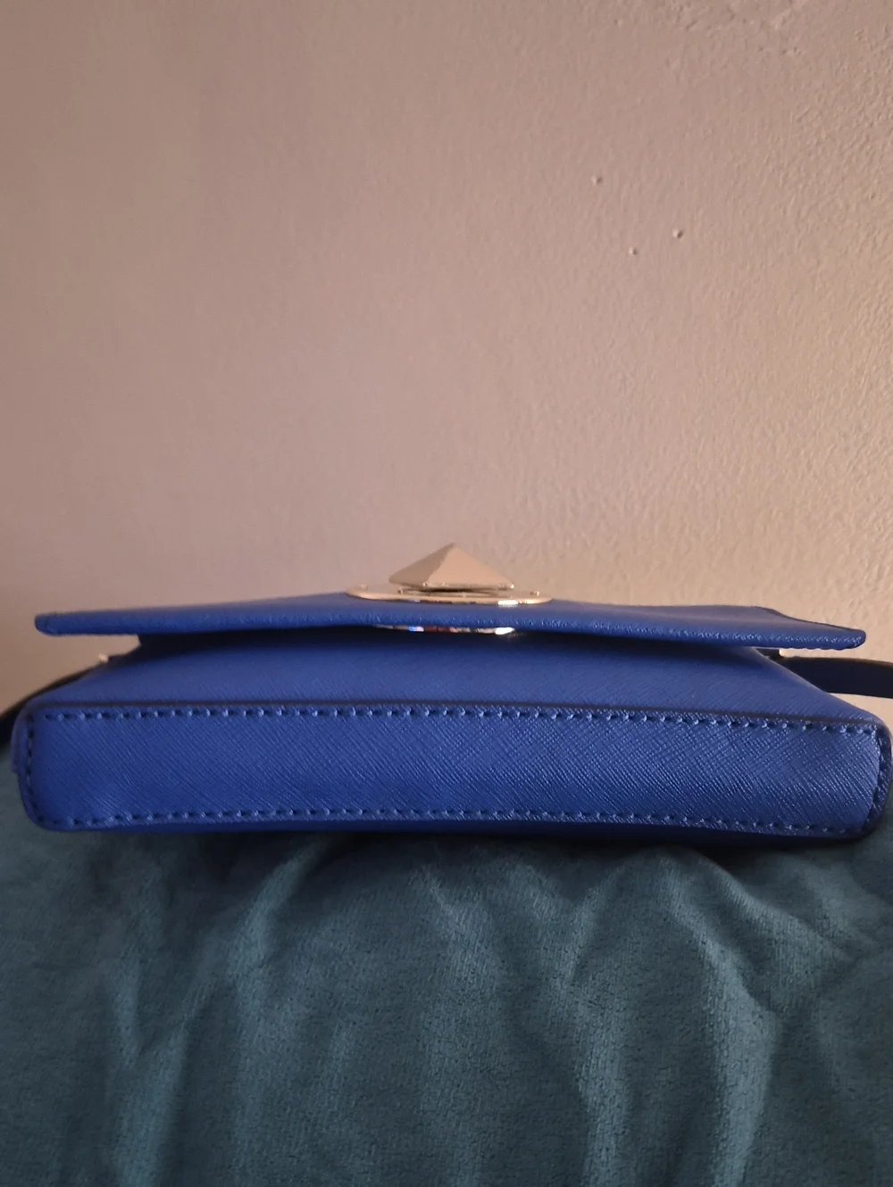 Kate Spade Newbury Lane Sally Saffiano leather crossbody bag